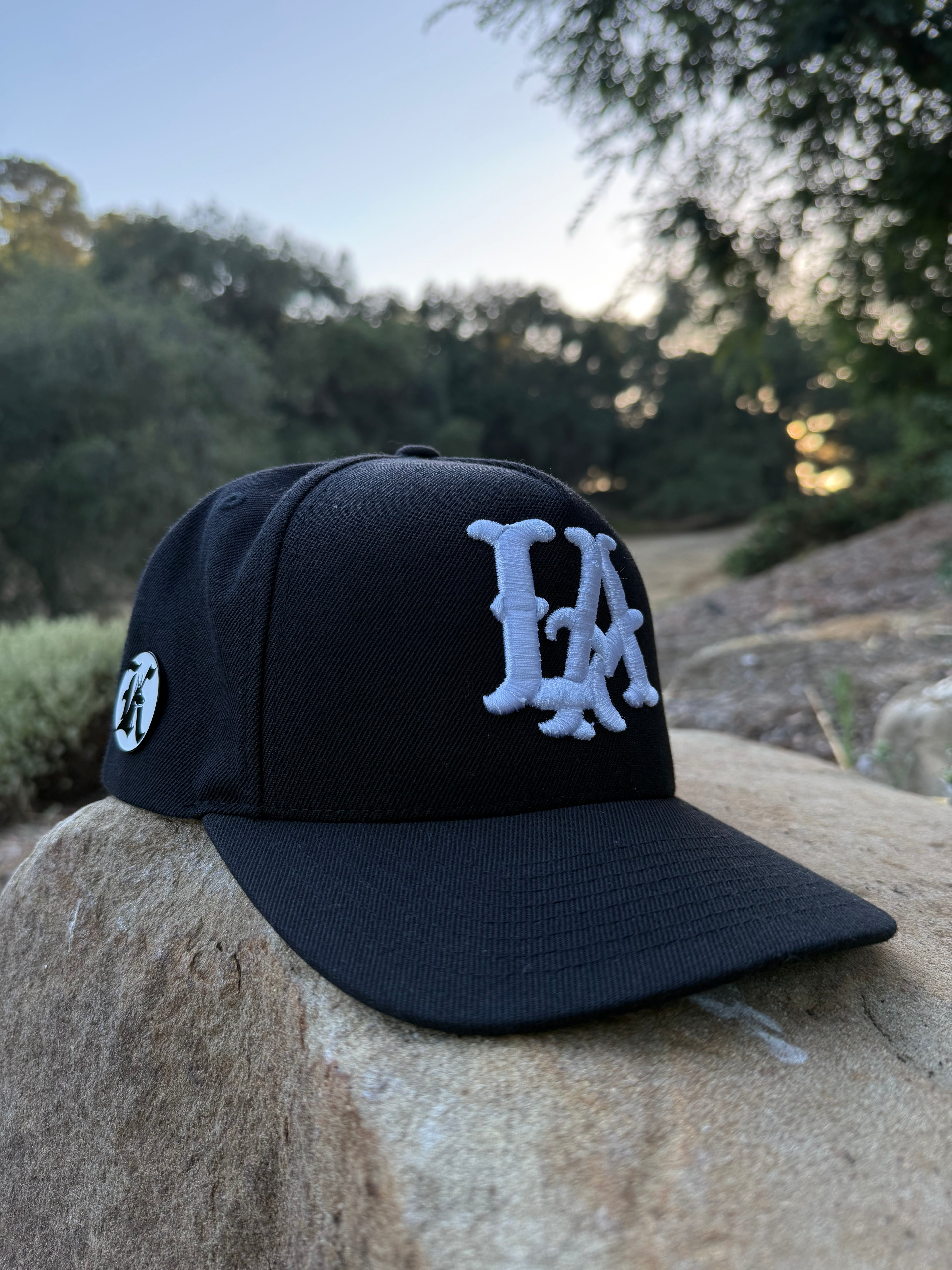 KM x L.A retro SnapBack             [Pre Order]